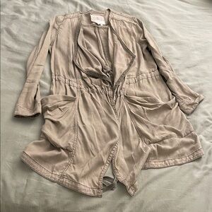 Elegant Women's Beige Trench Coat